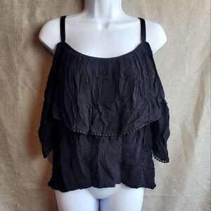 NWT- TORRID Cold Shoulder Top